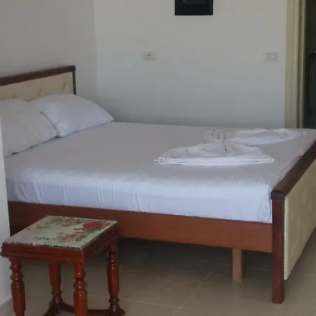 Aira Apartman *