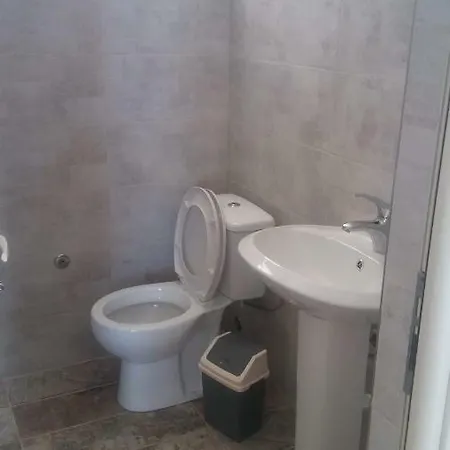 Aira Apartman *