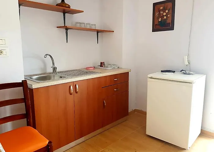 Aira Apartment *