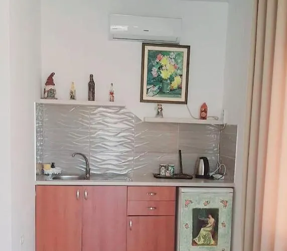 Aira Apartment
