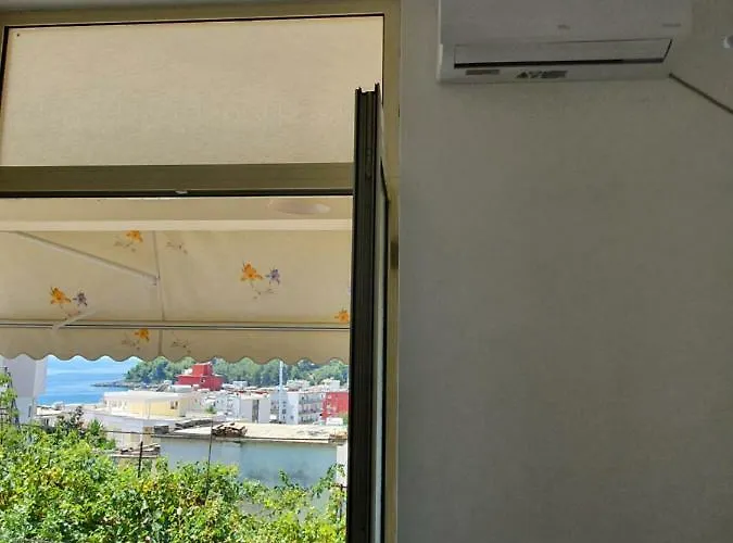 Aira Apartment Himarë