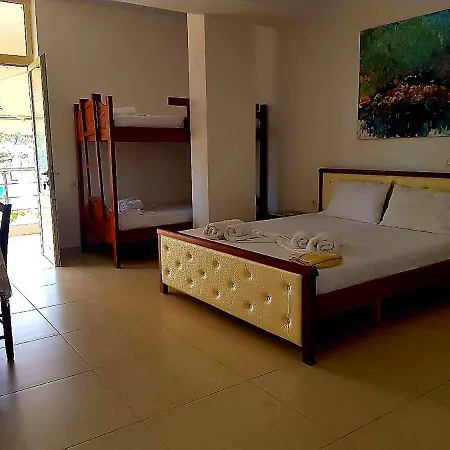 Aira Apartment *